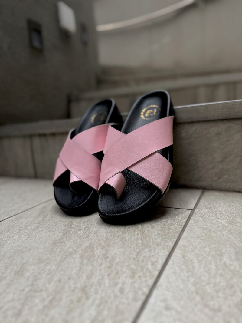 'ONYE ISI' Palm (Baby Pink) - Image 3