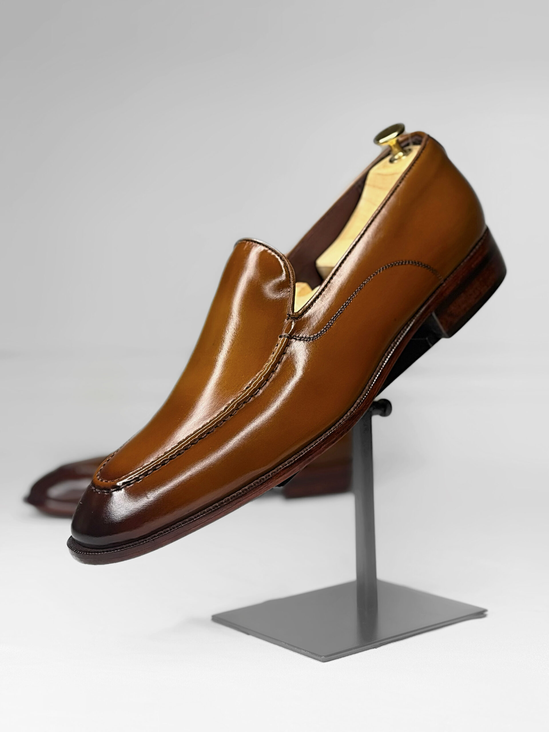 'ZONA 2' Loafer (Brown)