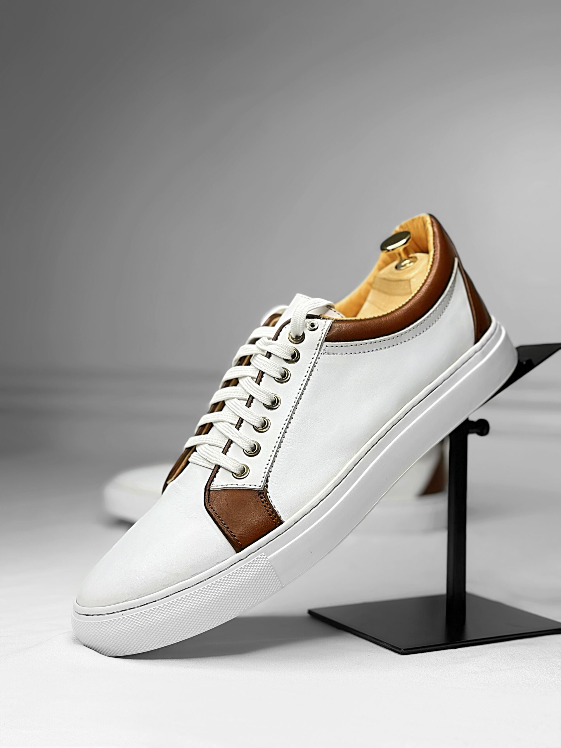 'CLASSIC DUO-COLOR' Sneaker