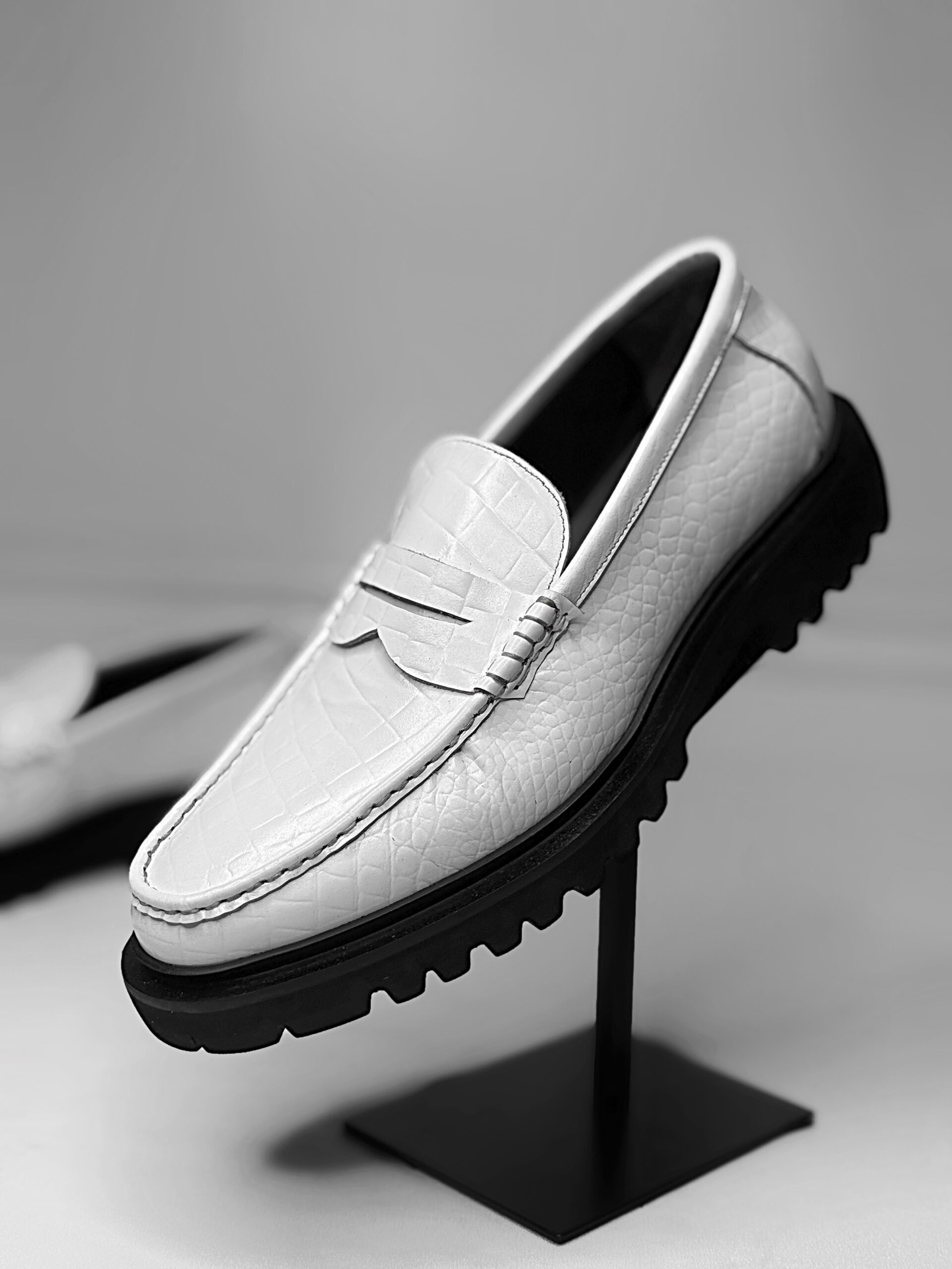 'QAYS' Croc Loafer (White)